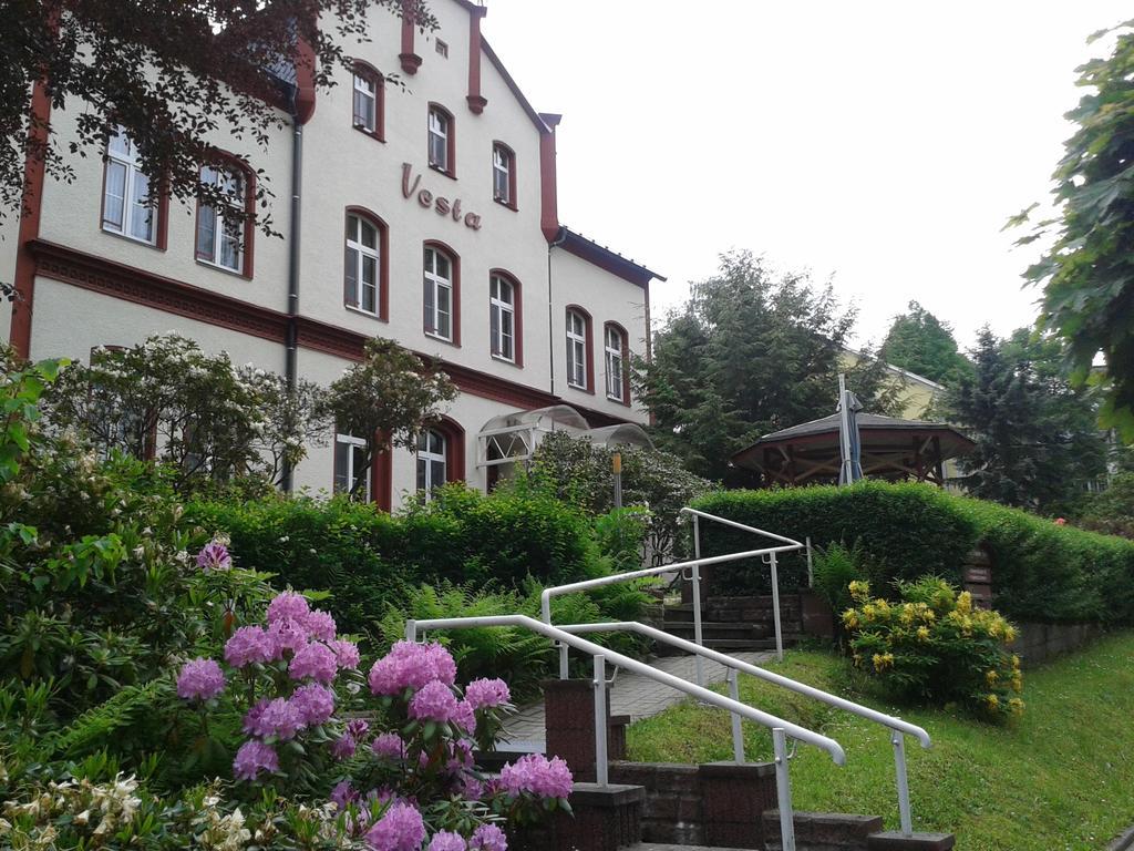 Hotel - Pension Vesta Bad Elster Buitenkant foto